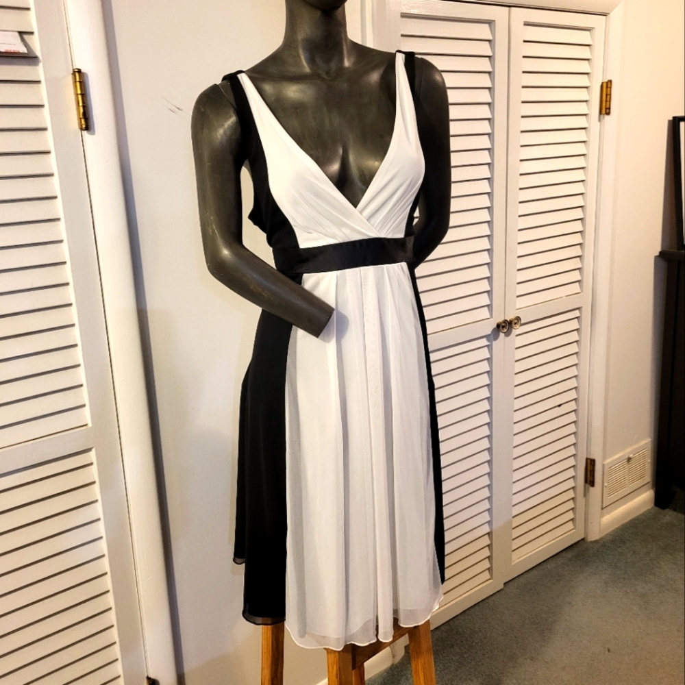 Women's cocktail dress size XL